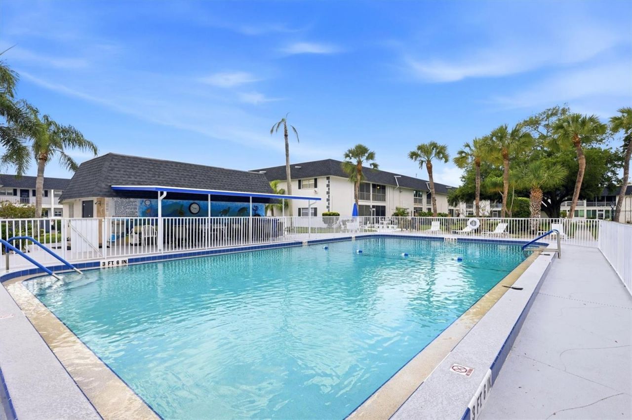 202 46th Avenue Terrace W, Unit 404, Bradenton, FL 34207 Photo