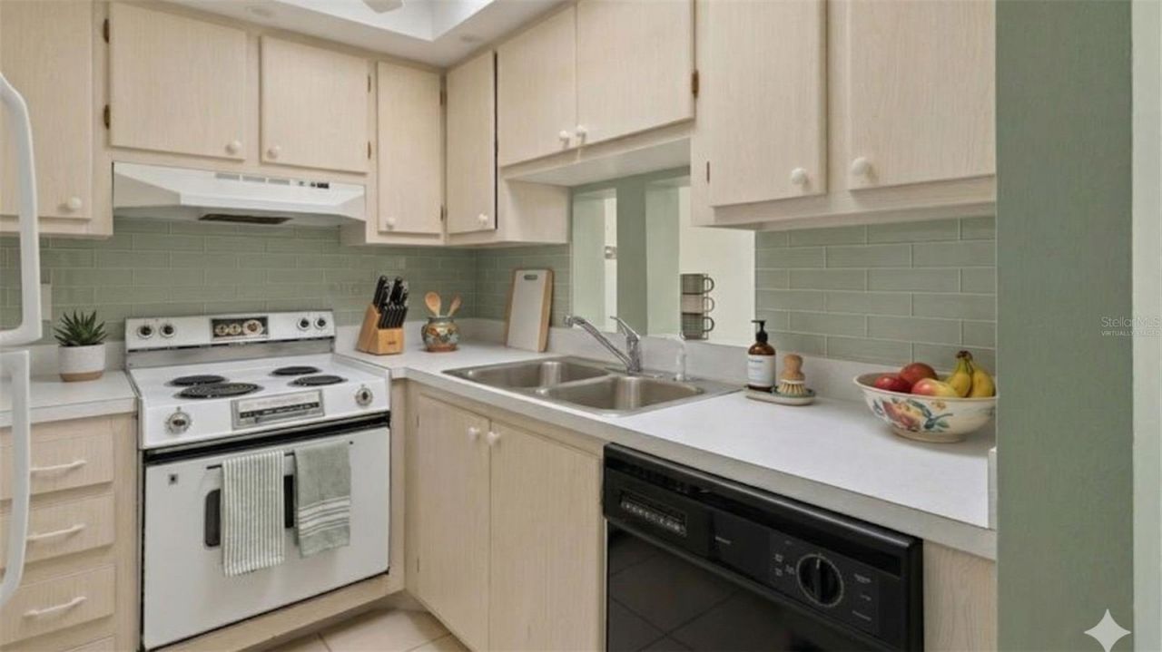 202 46th Avenue Terrace W, Unit 404, Bradenton, FL 34207 Photo