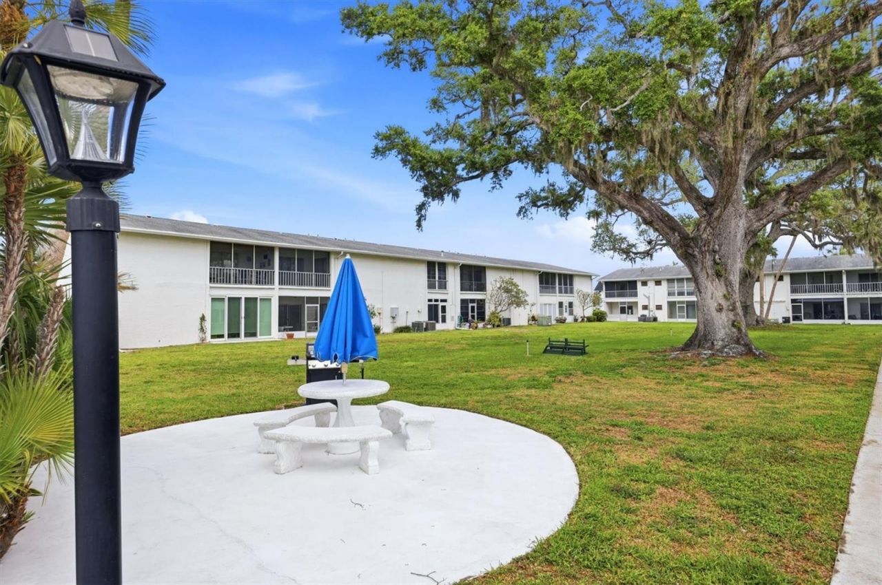 202 46th Avenue Terrace W, Unit 404, Bradenton, FL 34207 Photo