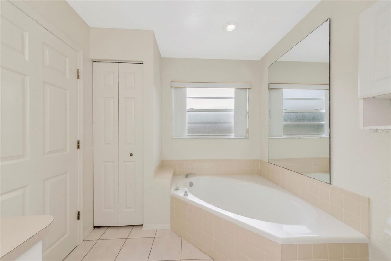 5615 18th Avenue E, Bradenton, FL 34208 Photo