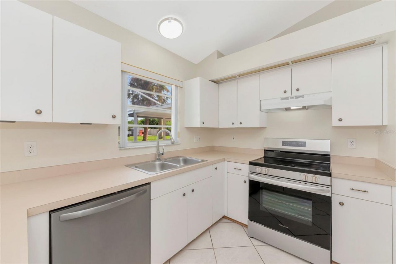 5615 18th Avenue E, Bradenton, FL 34208 Photo