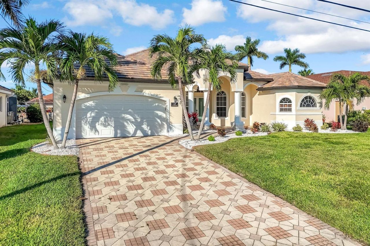 4518 SW 22nd Place, Cape Coral, FL 33914 Photo