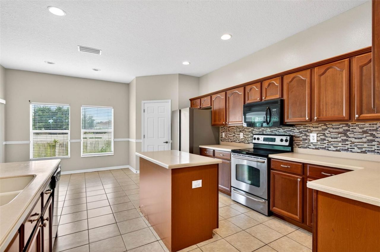 612 Marion Hill Lane, Ruskin, FL 33570 Photo