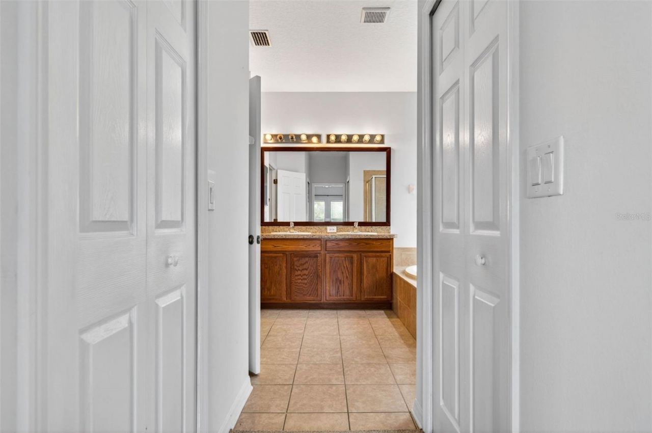 612 Marion Hill Lane, Ruskin, FL 33570 Photo