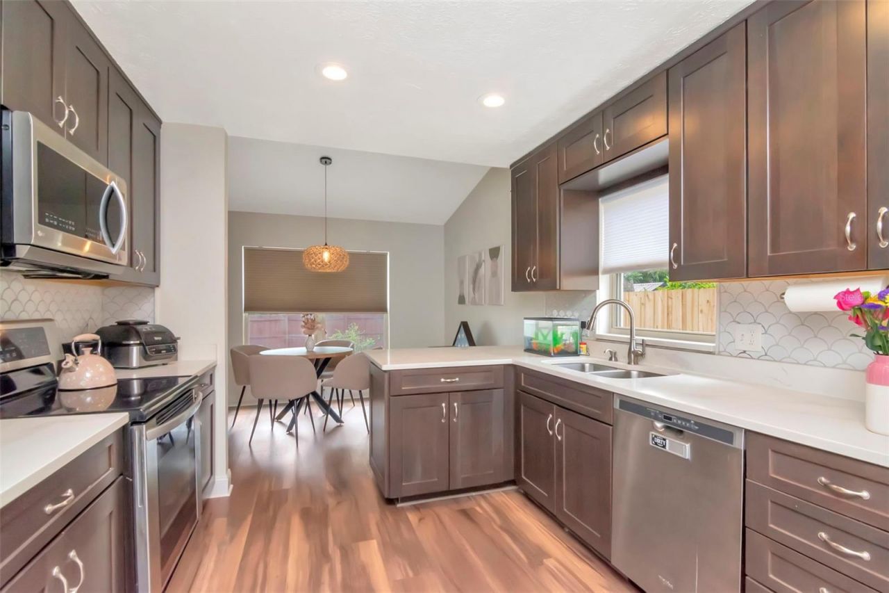 6806 S Gabrielle Street, Tampa, FL 33611 Photo