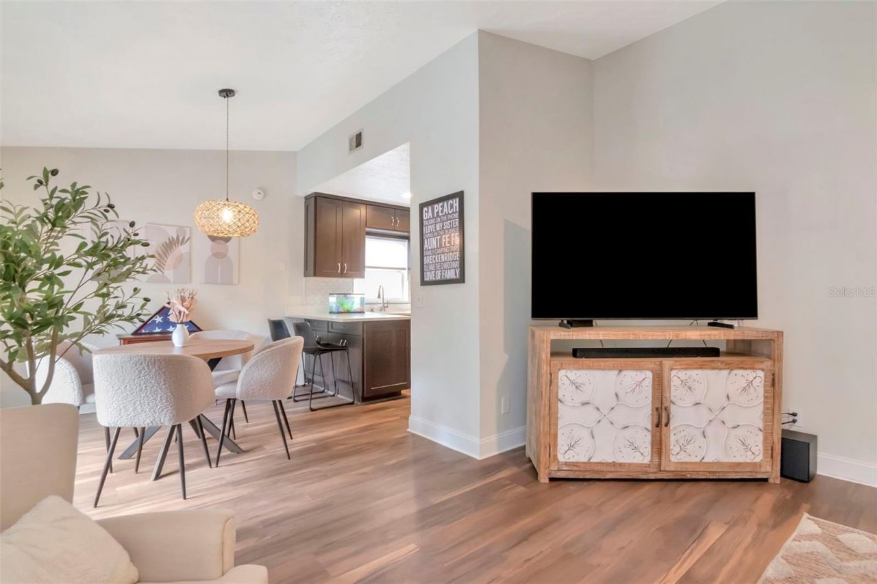 6806 S Gabrielle Street, Tampa, FL 33611 Photo