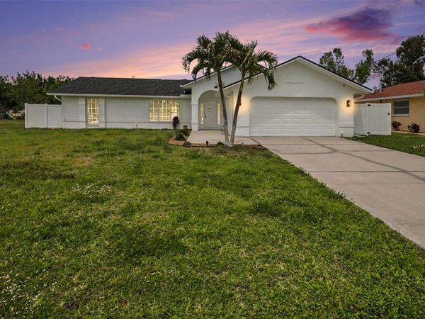 1303 SE 19TH STREET , CAPE CORAL, FL 33990