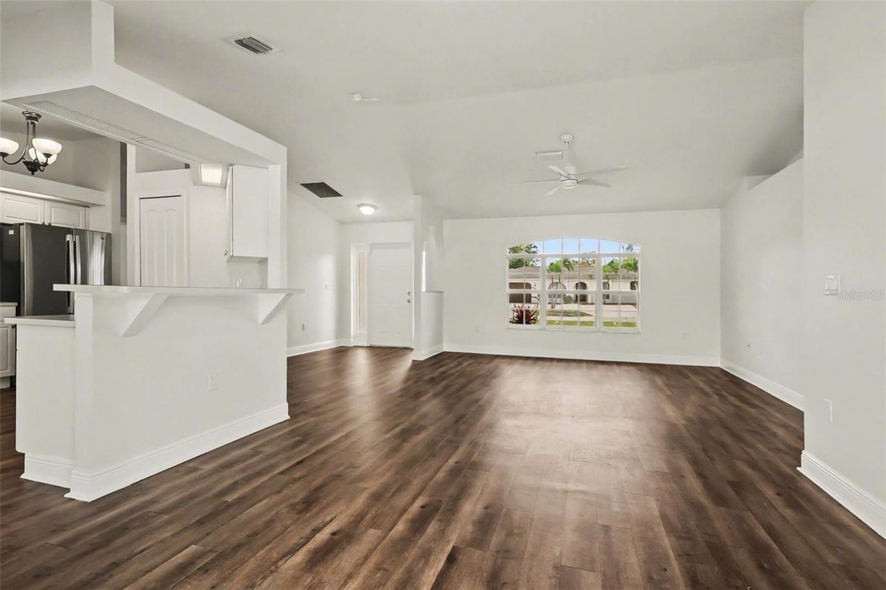 1303 SE 19th Street, Cape Coral, FL 33990 Photo