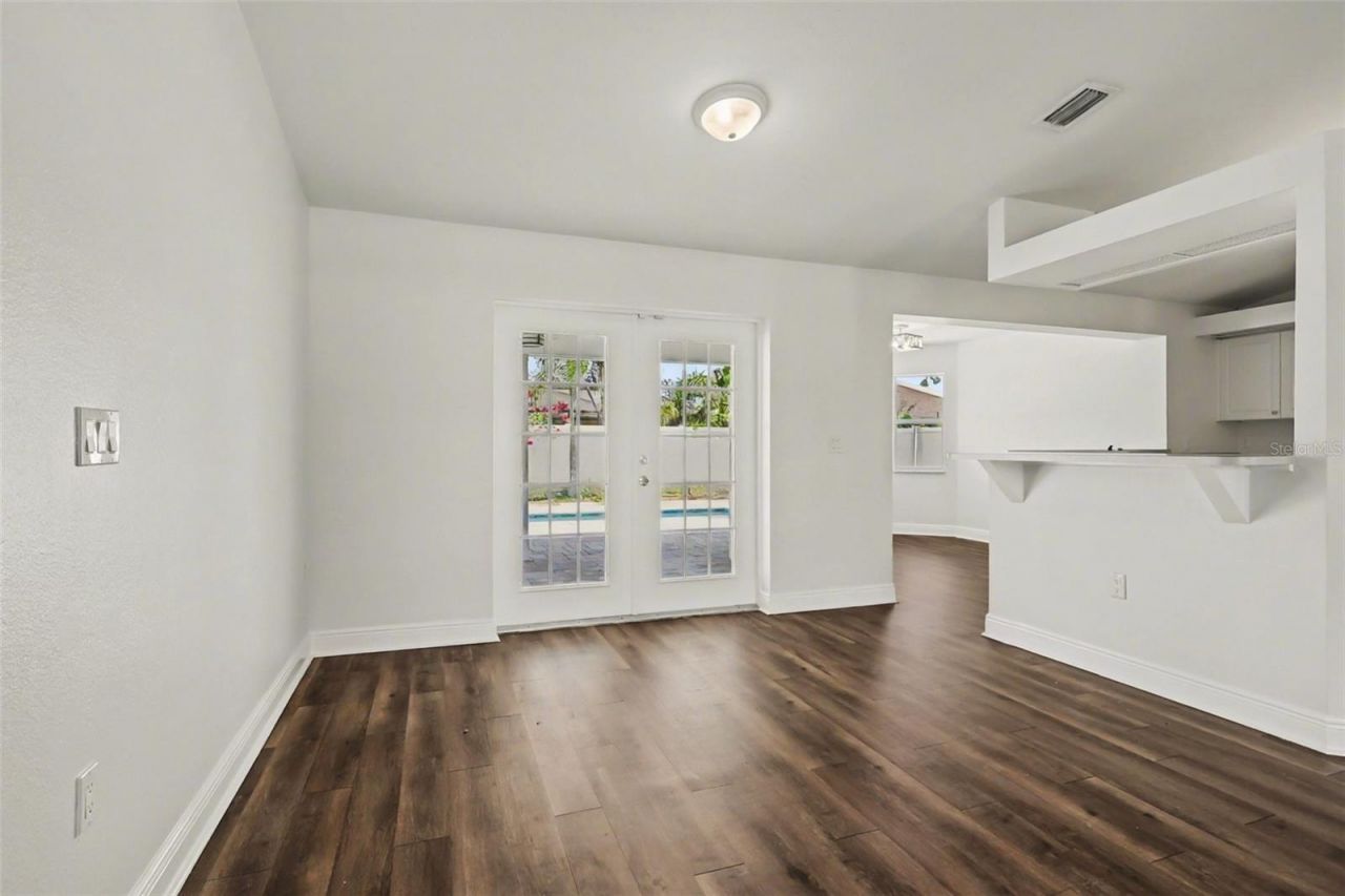 1303 SE 19th Street, Cape Coral, FL 33990 Photo