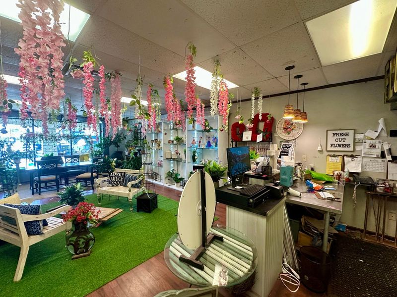 2094 Tremont Road , Columbus, OH 43221 Photo 13