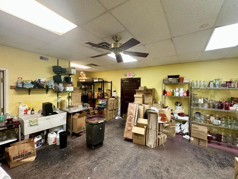 2094 Tremont Road , Columbus, OH 43221 Photo 17