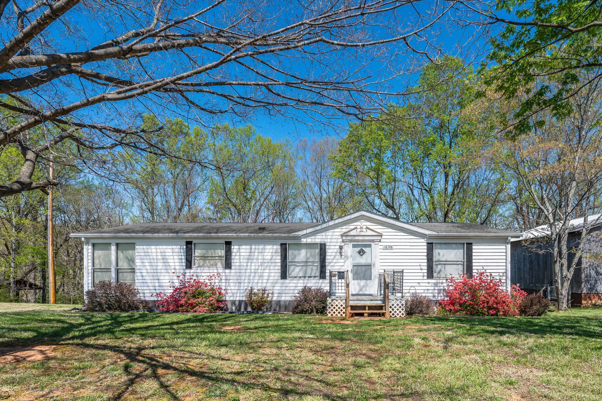 1675 Atkinson Hollow Rd, Vinton, VA 24179 Main Photo