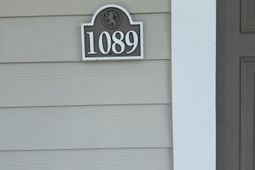 600 Heathrow Dr. photo 4