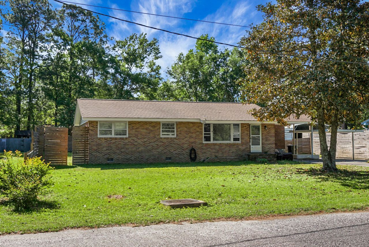 109 N Hampton Street Photo 21