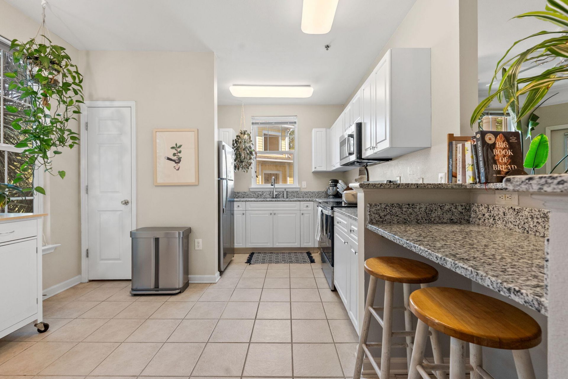 2021 Telfair Way Photo 14