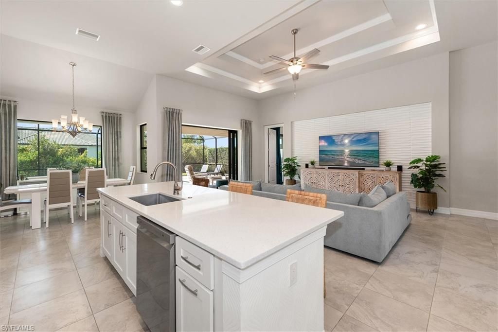 2214 Cape Coral Pkwy W, Cape Coral, FL 33914 Photo