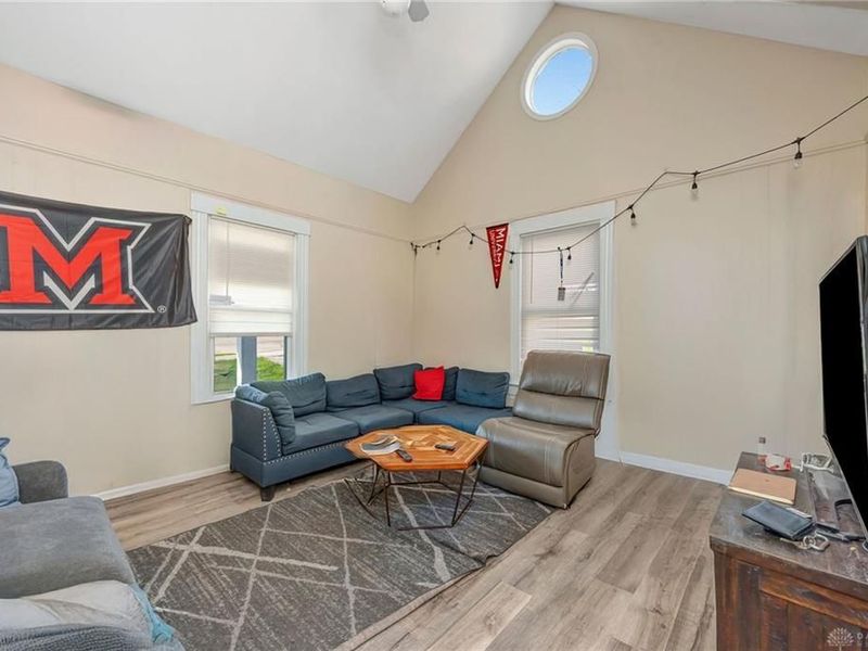 310 W Sycamore Street, Oxford, OH 45056 Photo 5