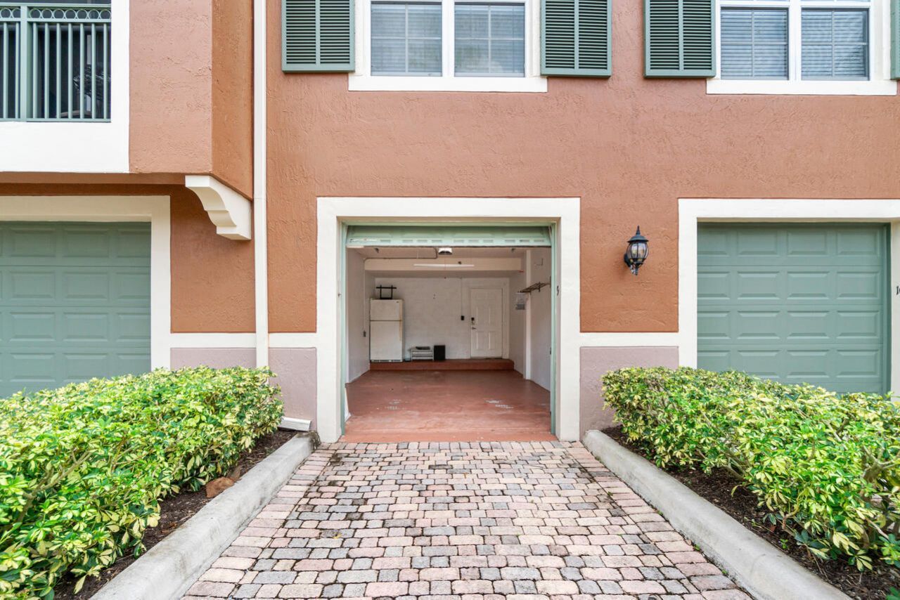 11730 St Andrews Place, Unit 302, Wellington, FL 33414 Photo