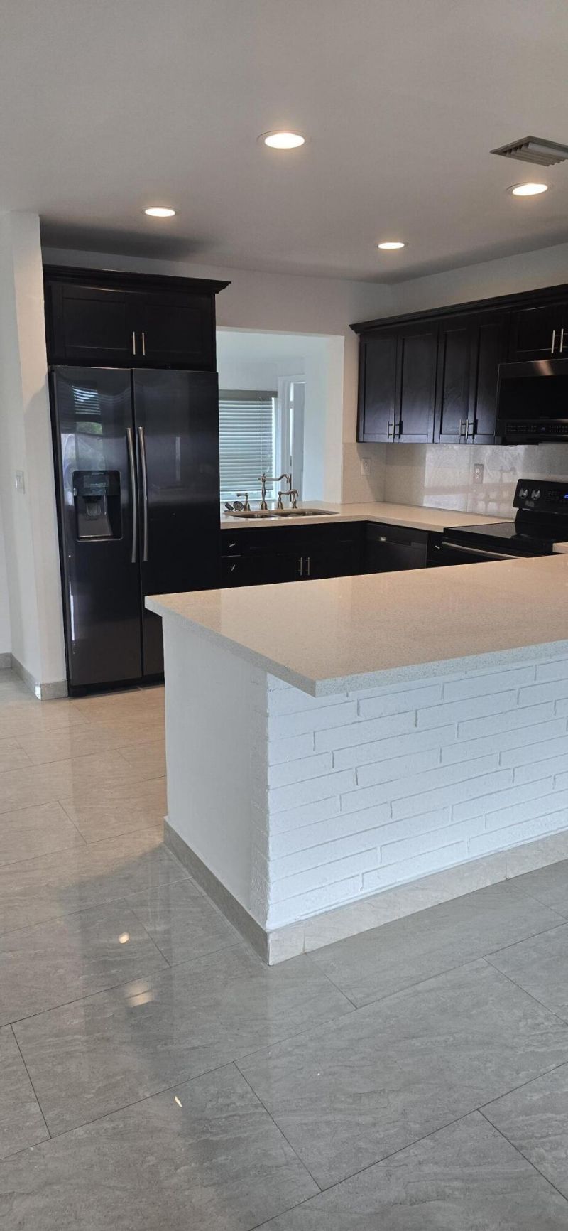 2021 Jamaica Drive, Miramar, FL 33023 Photo