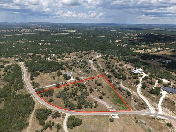 623 Whiskey TRL, Blanco, TX 78606