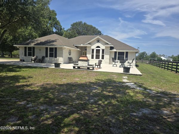 906 COUNTY ROAD 217, Jacksonville, FL 32234