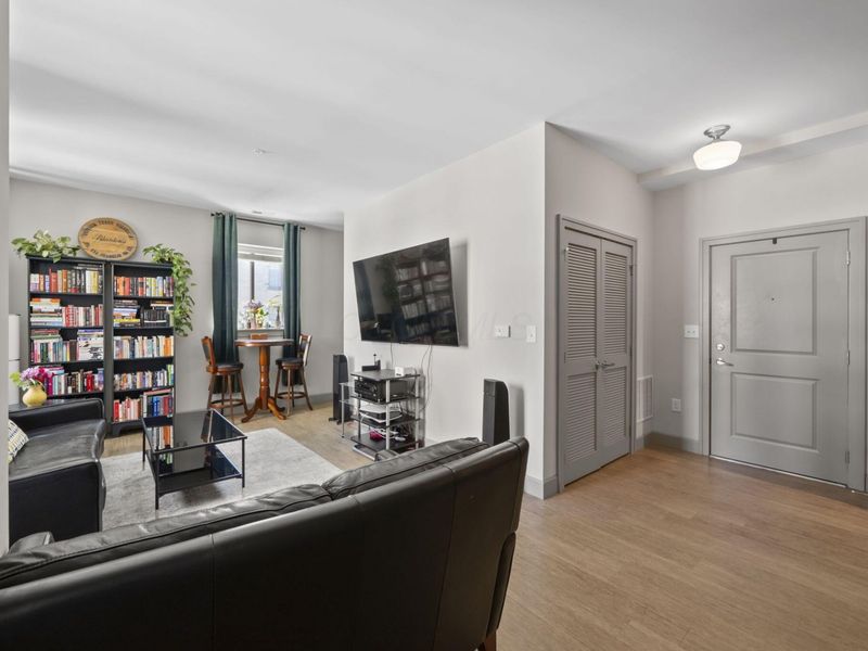 51 N High Street, Unit 607, Columbus, OH 43215 Photo 9