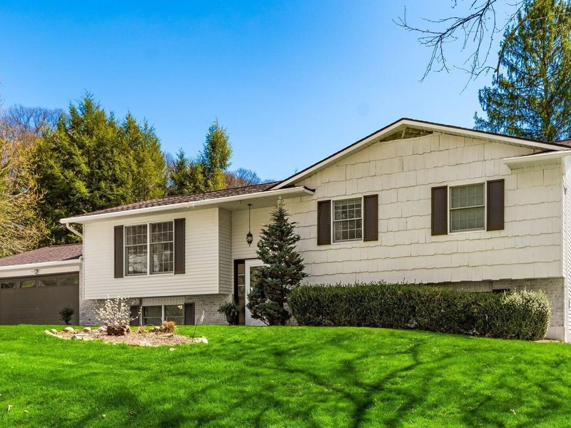 161 Wildwood Drive, Granville, OH 43023 Photo 1