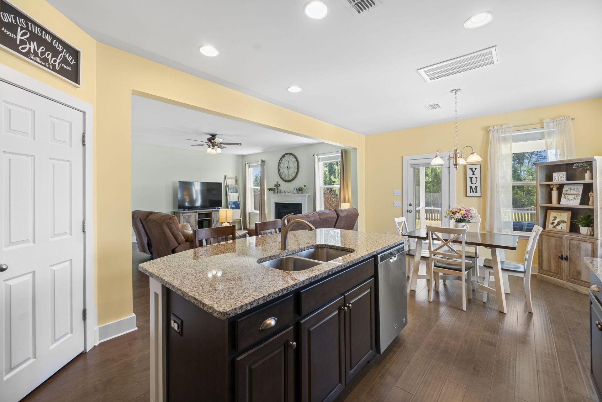 436 Northern Red Oak Drive Photo 8