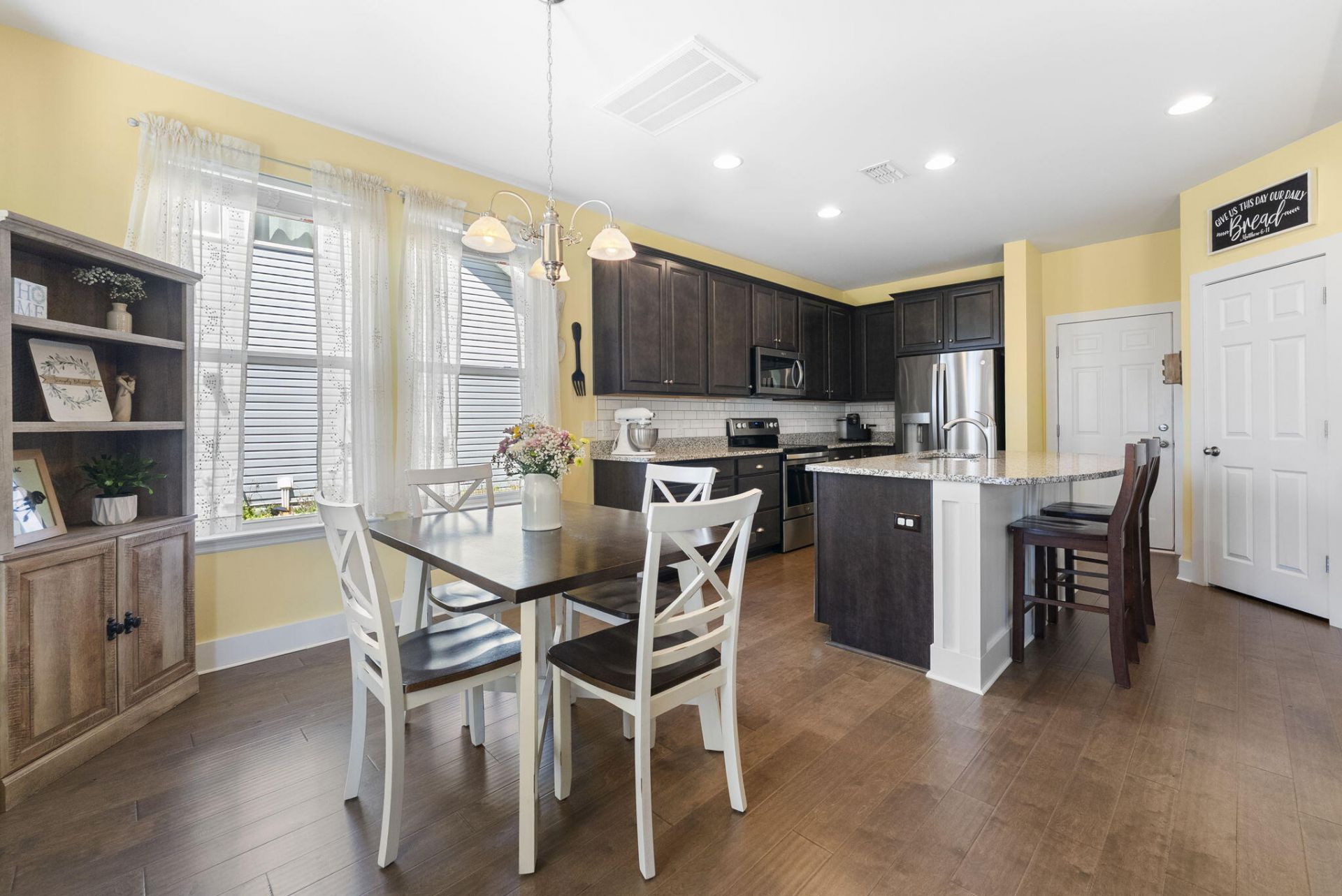 436 Northern Red Oak Drive Photo 9