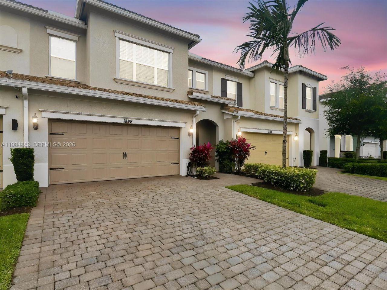 1628 Myrtle Oak Ter, Hollywood, FL 33021 Photo