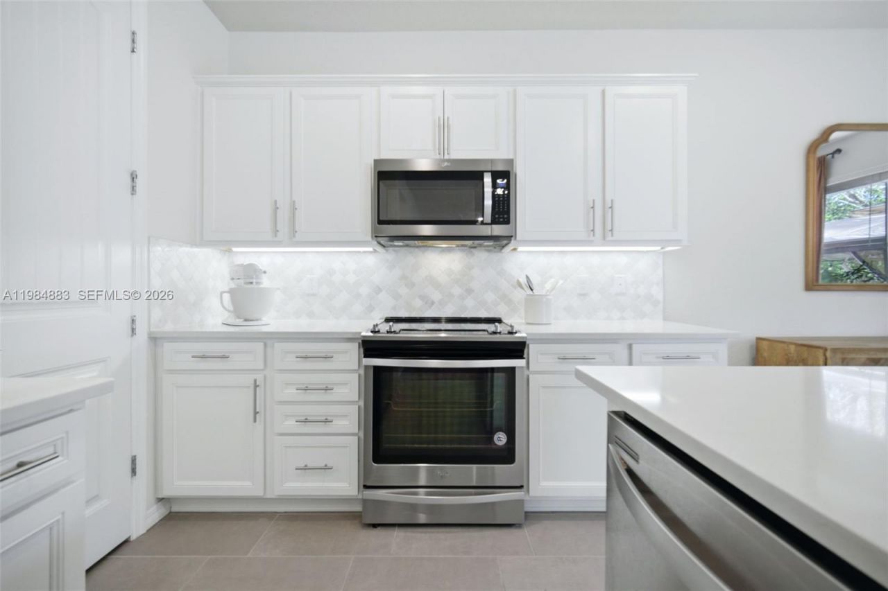 1628 Myrtle Oak Ter, Hollywood, FL 33021 Photo