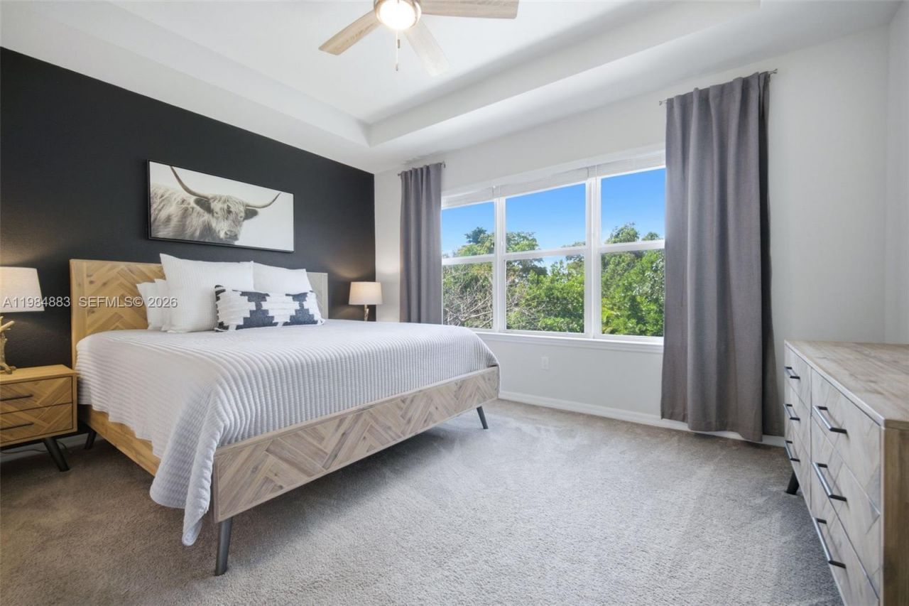 1628 Myrtle Oak Ter, Hollywood, FL 33021 Photo