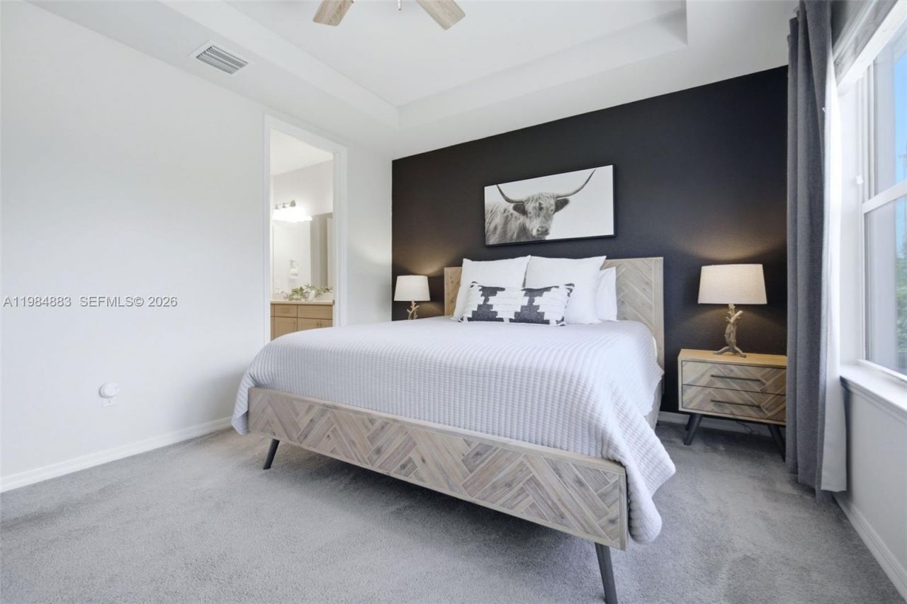 1628 Myrtle Oak Ter, Hollywood, FL 33021 Photo