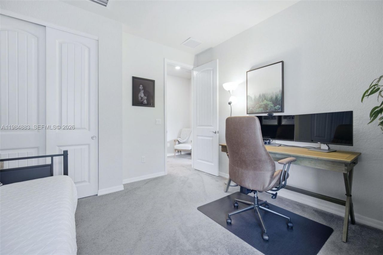 1628 Myrtle Oak Ter, Hollywood, FL 33021 Photo