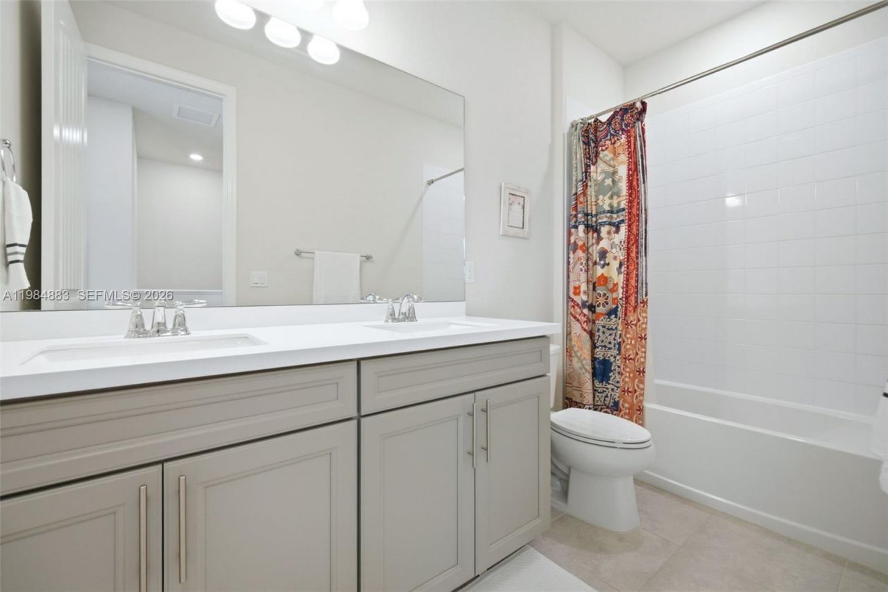 1628 Myrtle Oak Ter, Hollywood, FL 33021 Photo