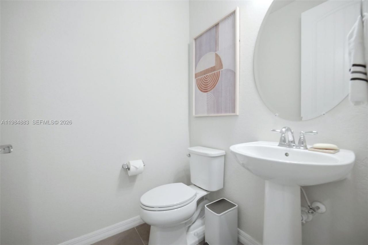 1628 Myrtle Oak Ter, Hollywood, FL 33021 Photo