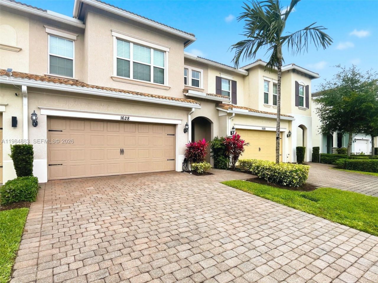 1628 Myrtle Oak Ter, Hollywood, FL 33021 Photo