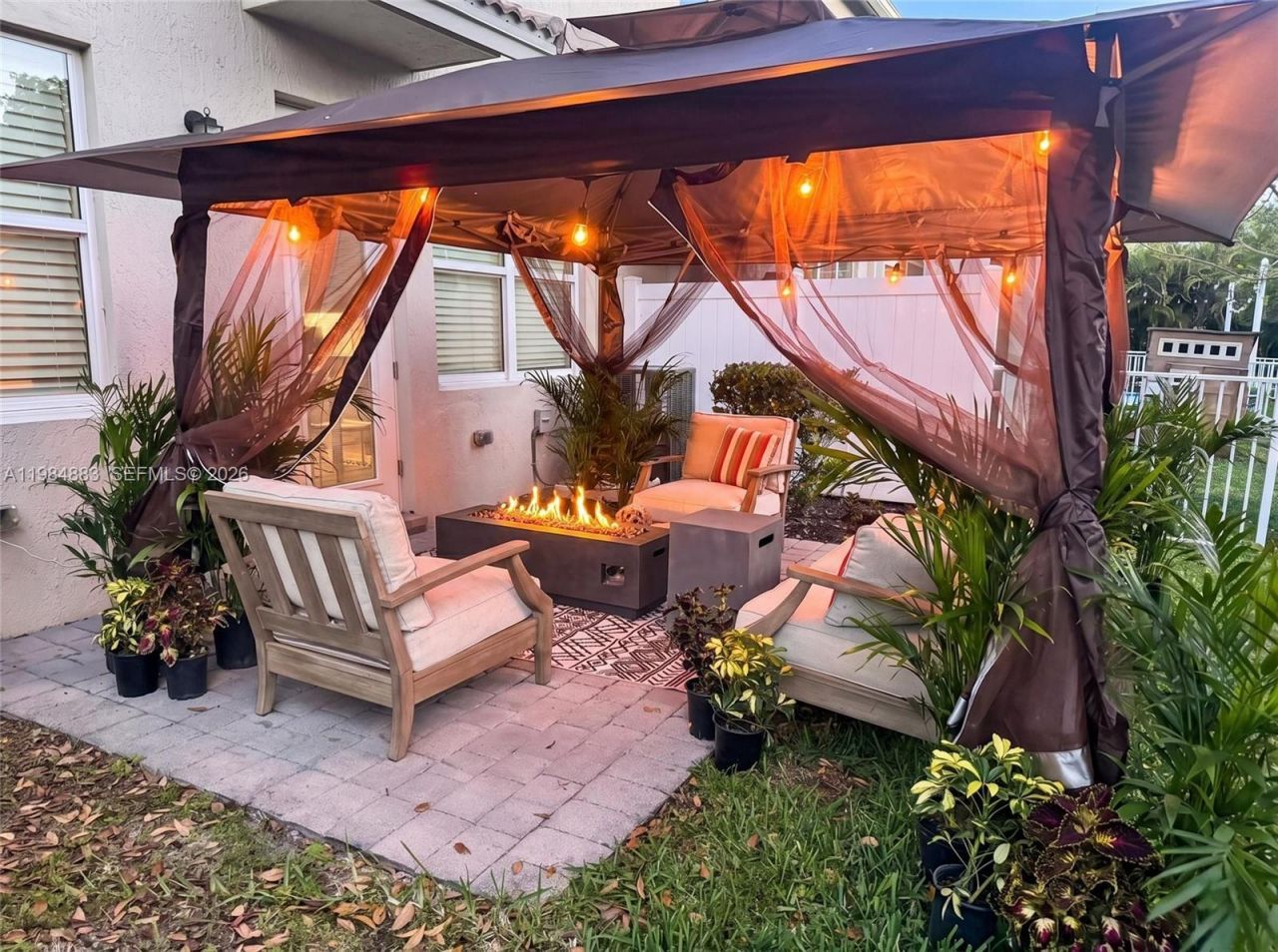 1628 Myrtle Oak Ter, Hollywood, FL 33021 Photo