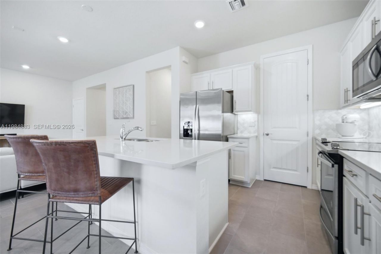 1628 Myrtle Oak Ter, Hollywood, FL 33021 Photo