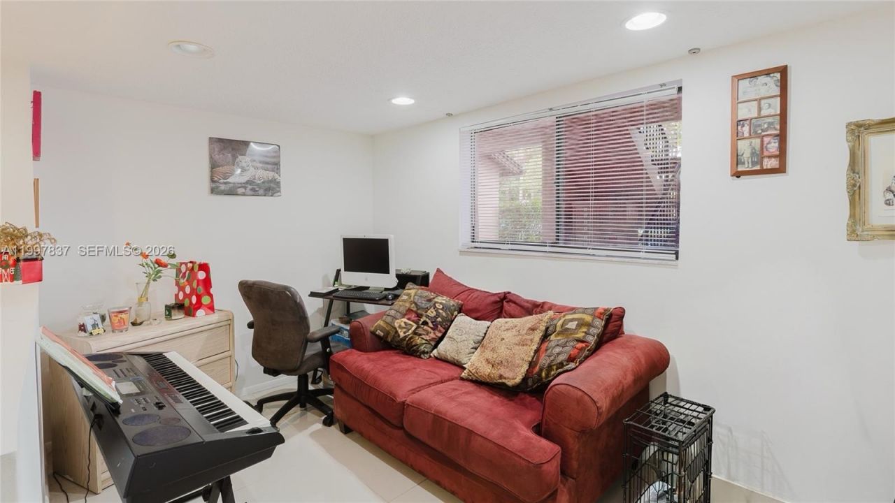 101 SW 96th Ter, Unit 101, Plantation, FL 33324 Photo