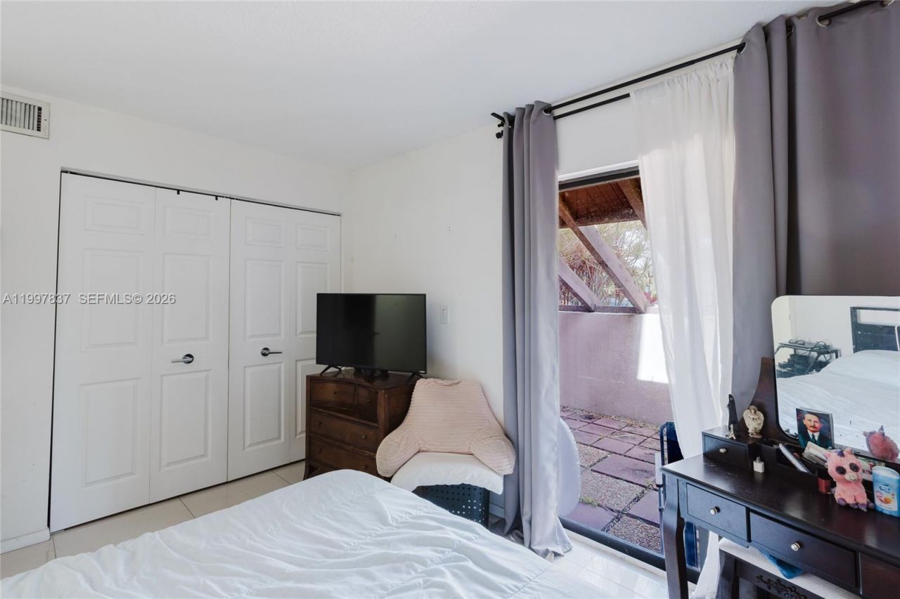 101 SW 96th Ter, Unit 101, Plantation, FL 33324 Photo