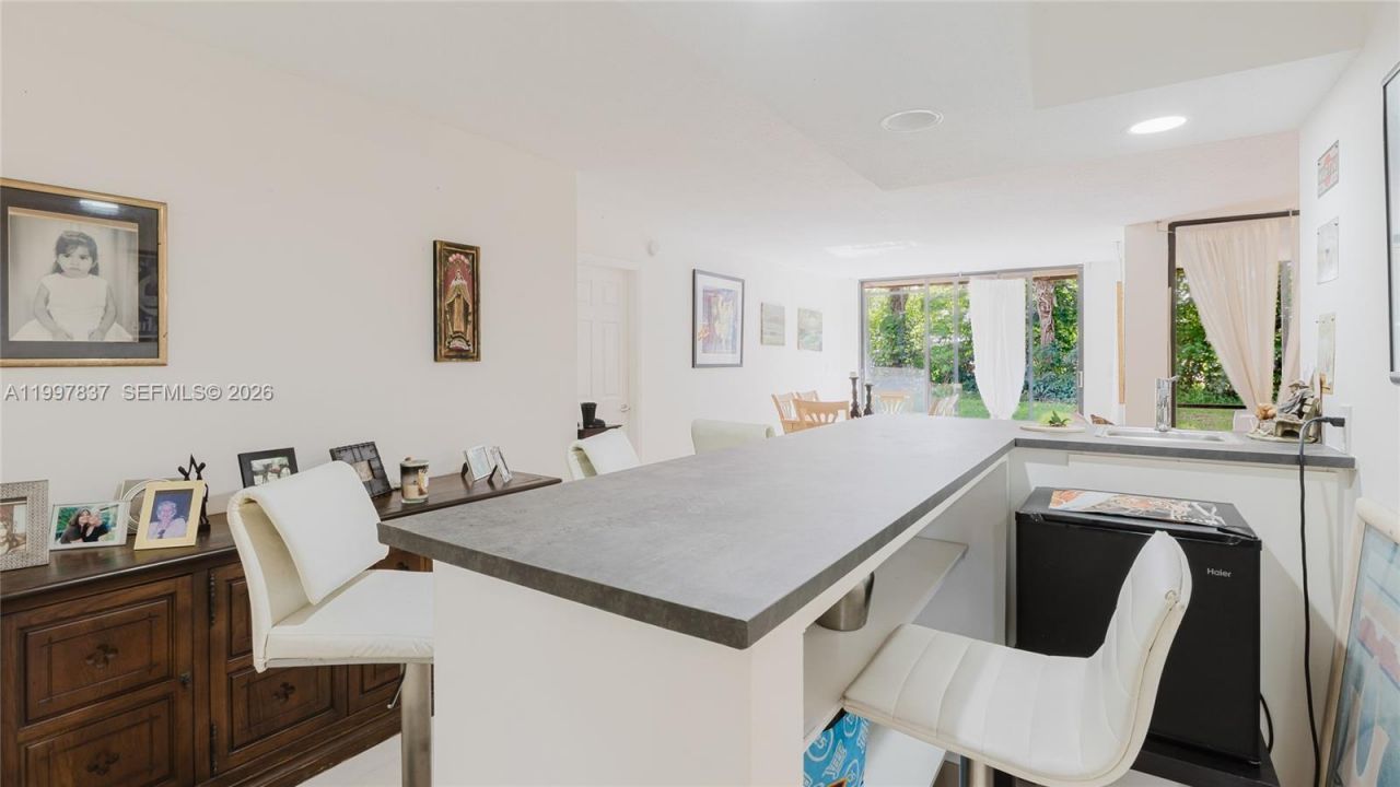 101 SW 96th Ter, Unit 101, Plantation, FL 33324 Photo