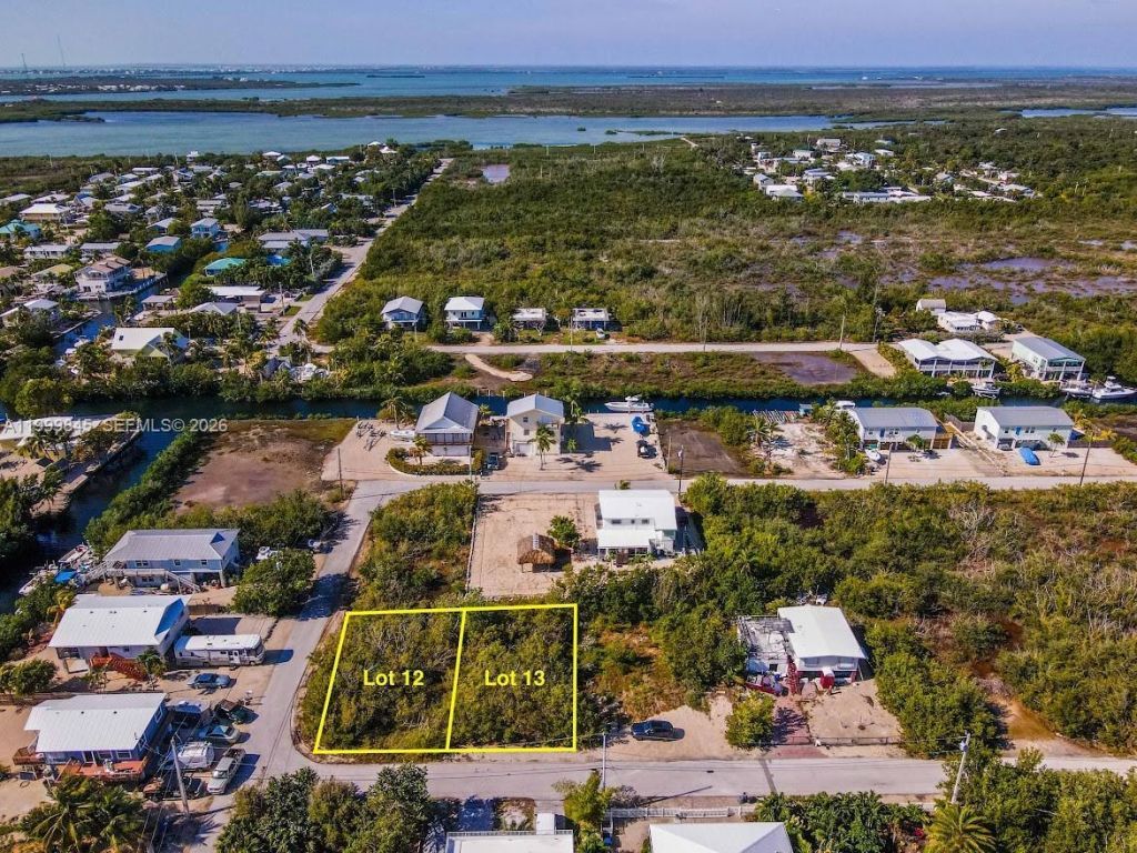 13 Yuca Ln, Torch Key, FL 33042 Photo