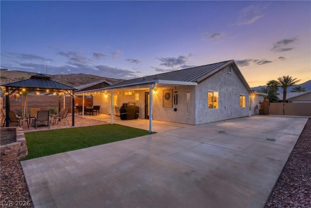 341 Francy Lane , Mesquite, NV 89027