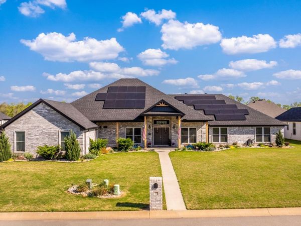 77 Corniche Cove, Maumelle, AR 72113