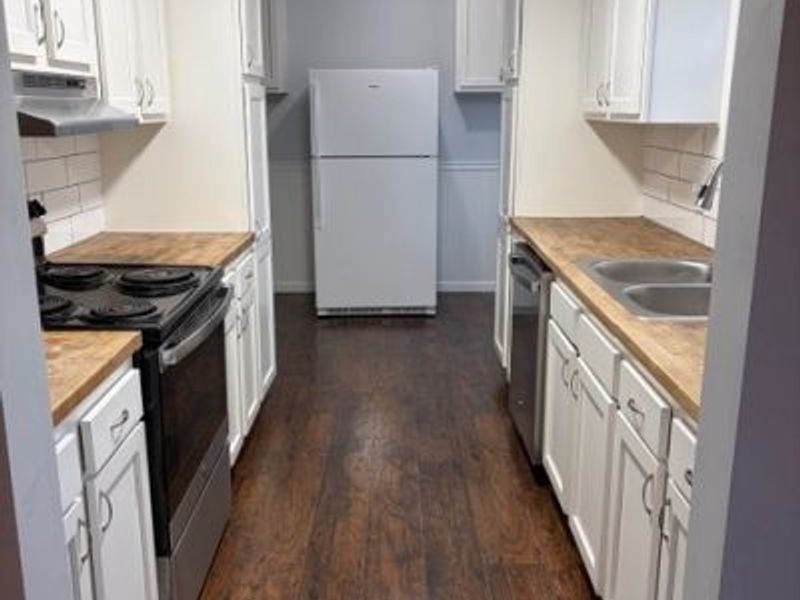 183 Yoder, Avon Lake, OH 44012 Photo 11