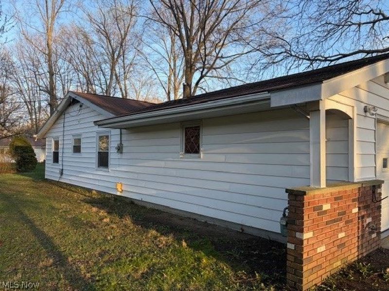 183 Yoder, Avon Lake, OH 44012 Photo 3
