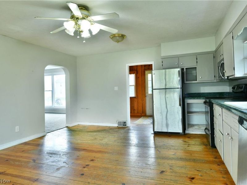 6979 Thompson Clark Road, Bristolville, OH 44402 Photo 14