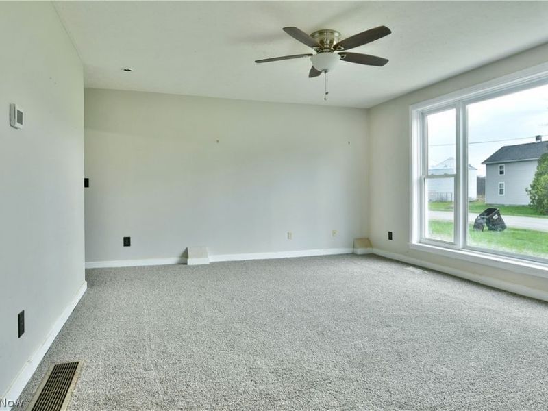 6979 Thompson Clark Road, Bristolville, OH 44402 Photo 16