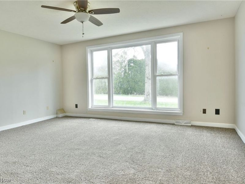 6979 Thompson Clark Road, Bristolville, OH 44402 Photo 17